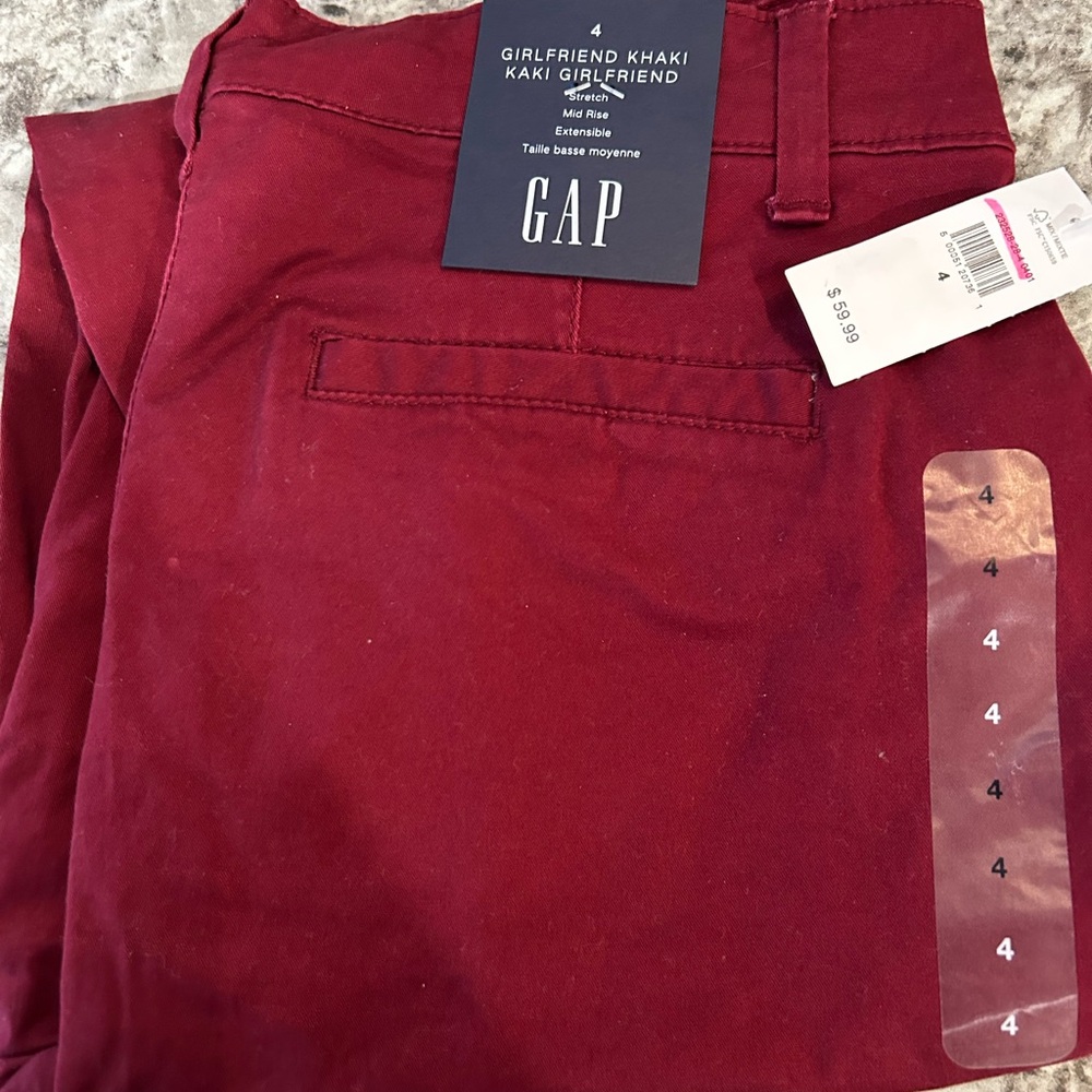 GAP Women’s Girlfriend Khaki Size 4